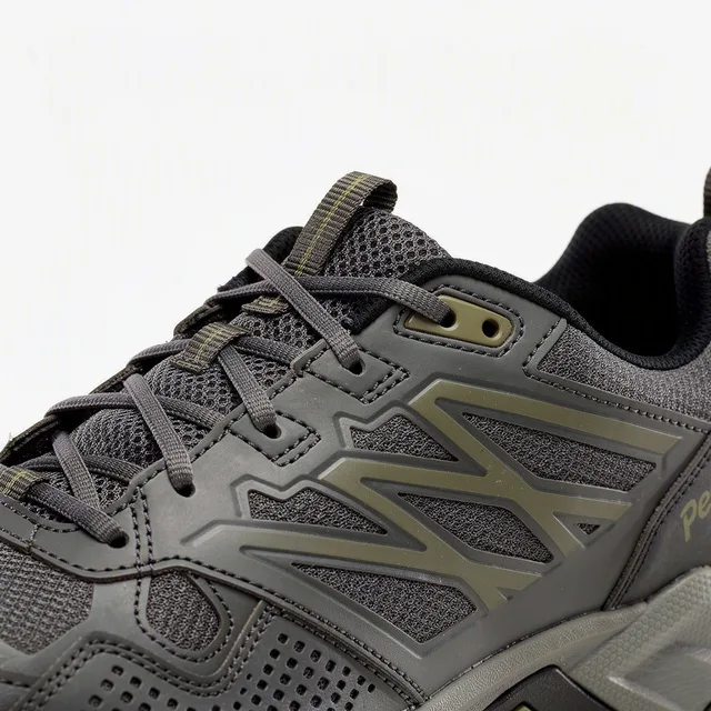 PeakPulse TrailGrip Outdoor Shoes